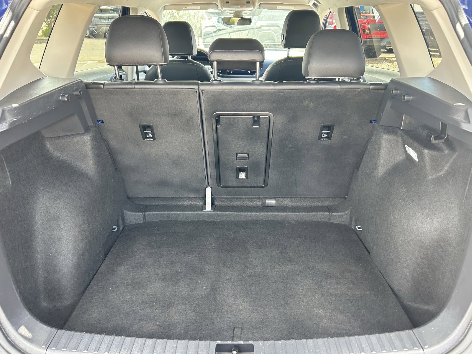 Used 2024 Volkswagen Taos SE image 10