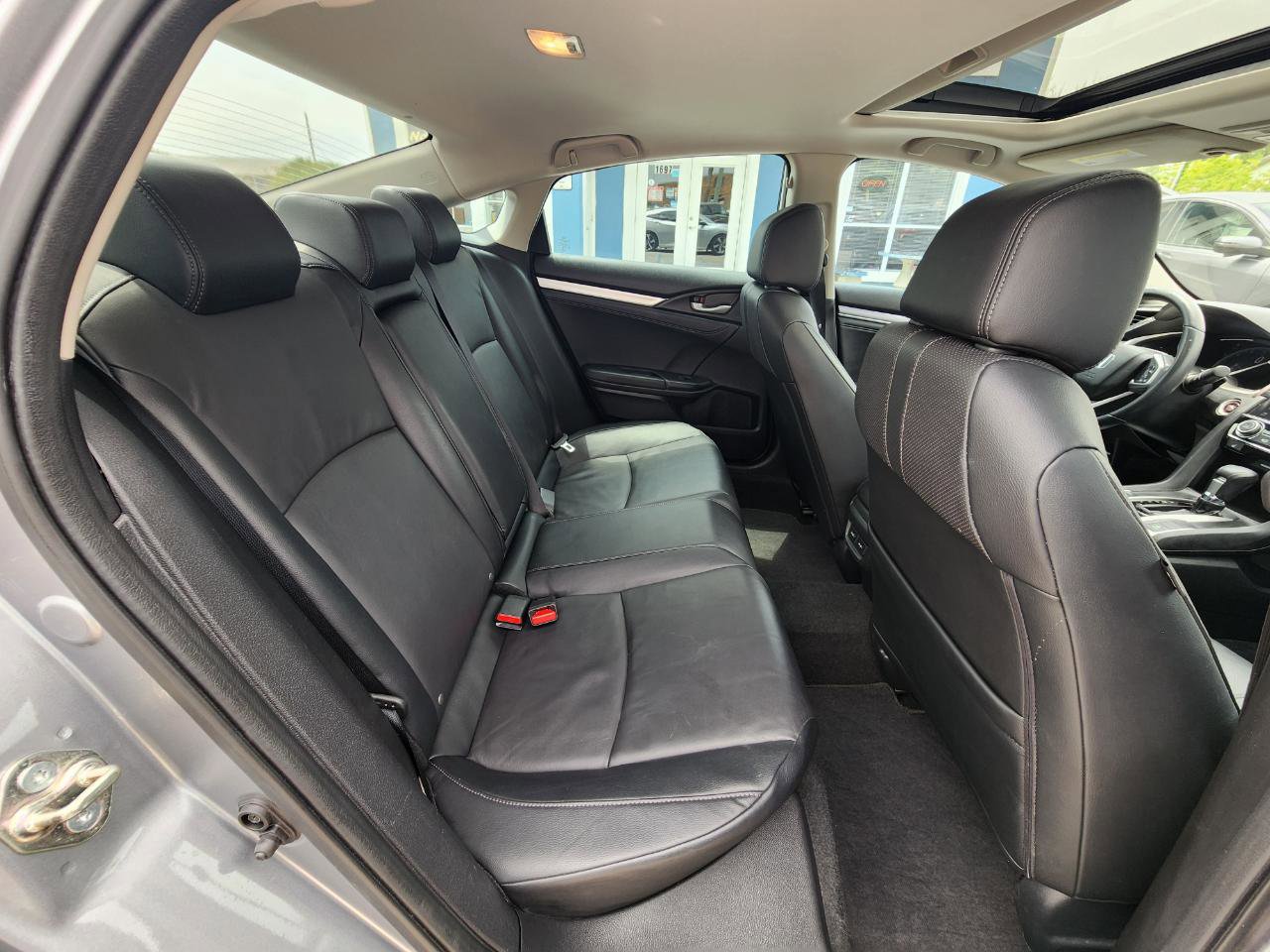 Used 2017 Honda Civic Touring image 24