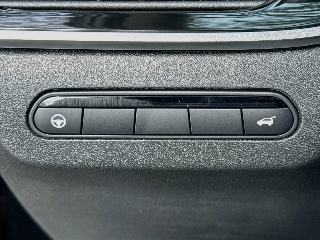 New 2027 INFINITI QX60 Luxe w/ Cargo Package FWD image 10