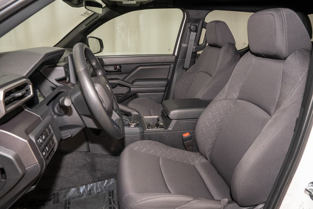 Used 2025 Toyota Tacoma SR5 image 9