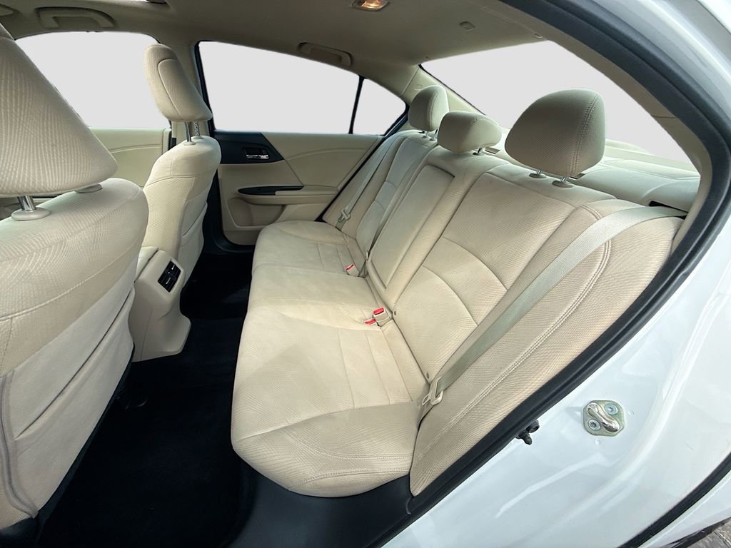 Used 2017 Honda Accord EX image 27