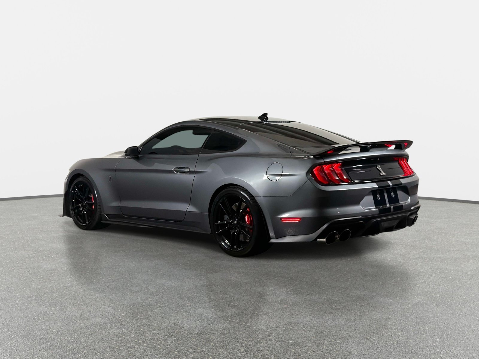 Used 2022 Ford Mustang Shelby GT500 w/ Carbon Fiber Track Pack RWD image 5