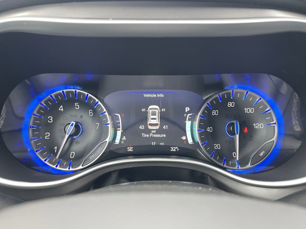 New 2026 Chrysler Voyager LX image 20