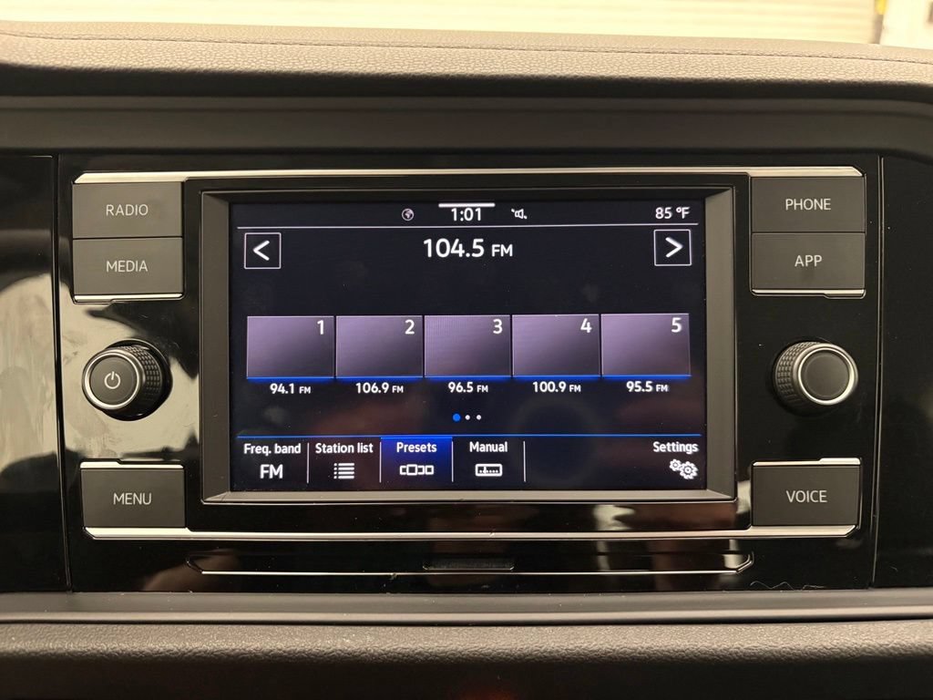 Used 2024 Volkswagen Jetta SE FWD image 9