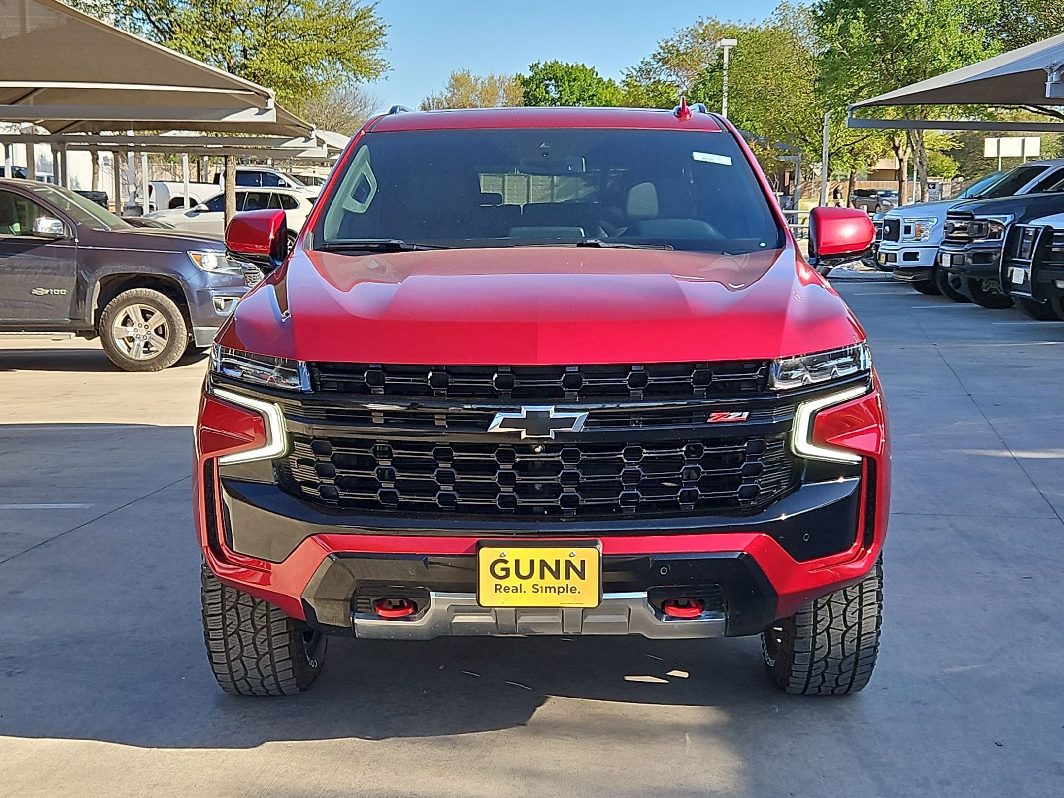 Certified 2024 Chevrolet Suburban Z71 w/ Luxury Package image 8
