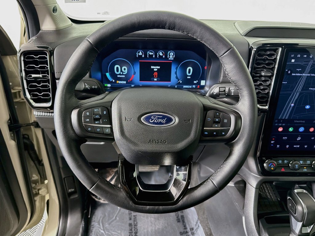 Used 2025 Ford Ranger Lariat w/ FX4 Off-Road Package AWD/4WD image 11