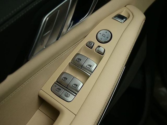 Used 2021 BMW X7 xDrive40i w/ Premium Package image 55