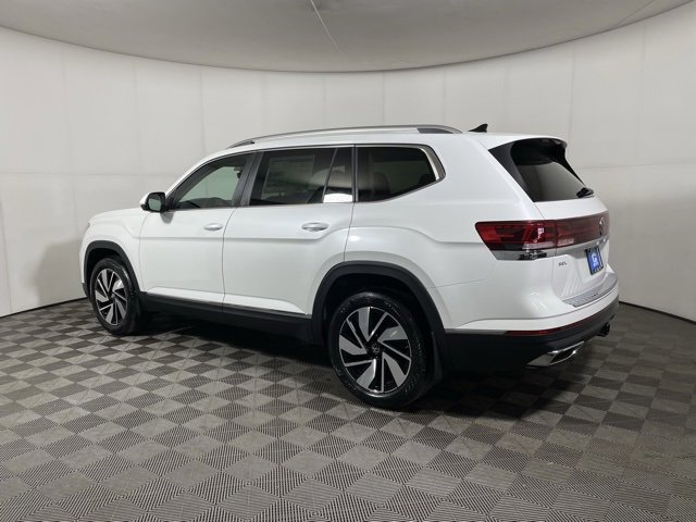 New 2025 Volkswagen Atlas SEL image 4
