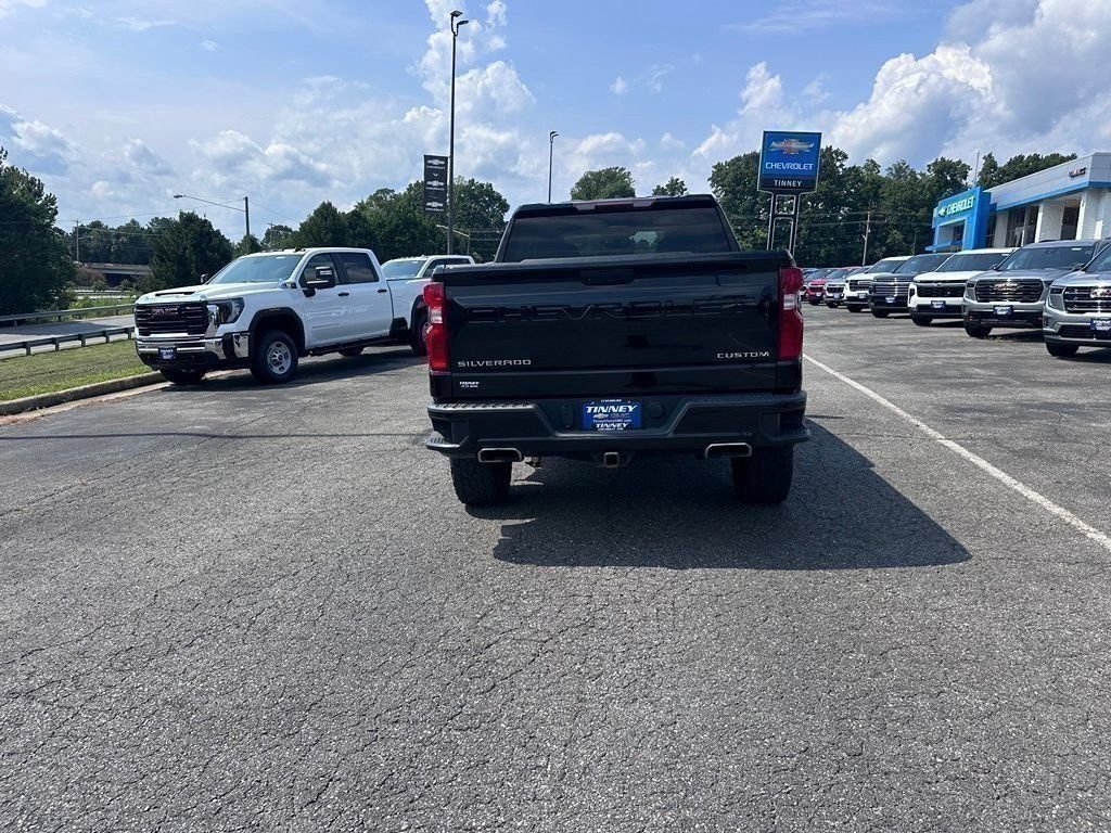 Used 2021 Chevrolet Silverado 1500 Custom Trail Boss w/ Safety Confidence Package AWD/4WD image 6