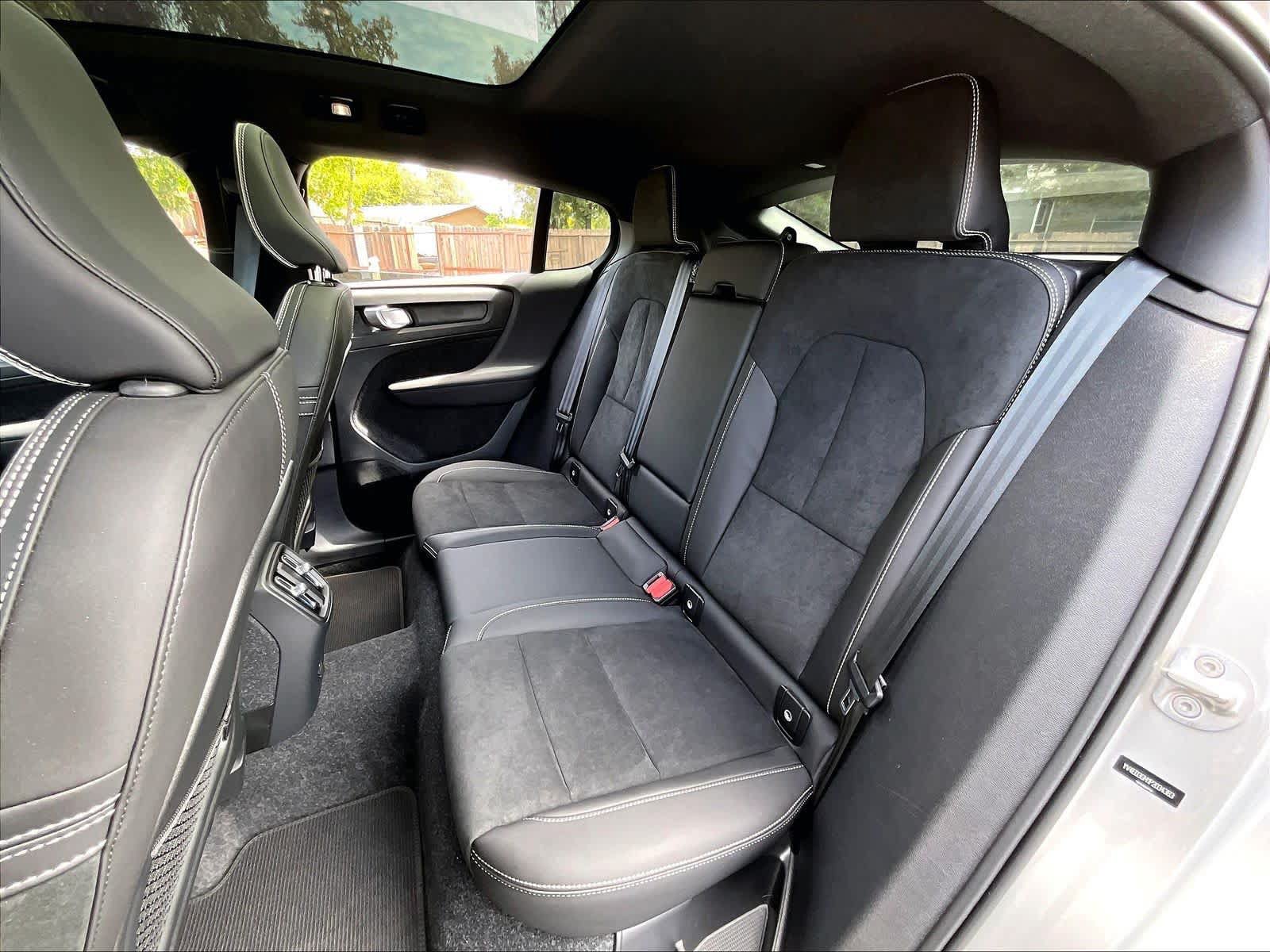 Used 2023 Volvo C40 P8 Recharge Ultimate AWD/4WD image 29