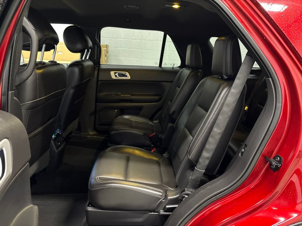 Used 2015 Ford Explorer Sport w/ Equipment Group 401A AWD/4WD image 32
