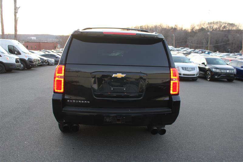 Used 2015 Chevrolet Suburban LT image 7