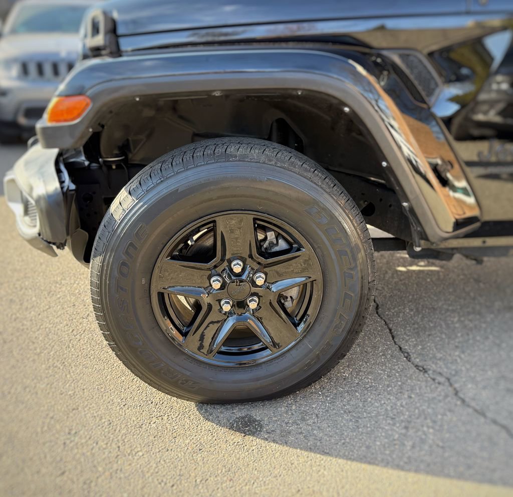 Used 2021 Jeep Gladiator Sport image 18