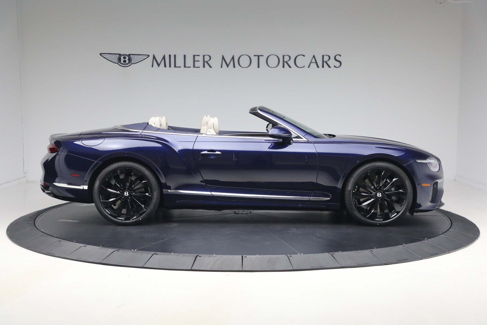 New 2026 Bentley Continental GTC AWD/4WD image 6