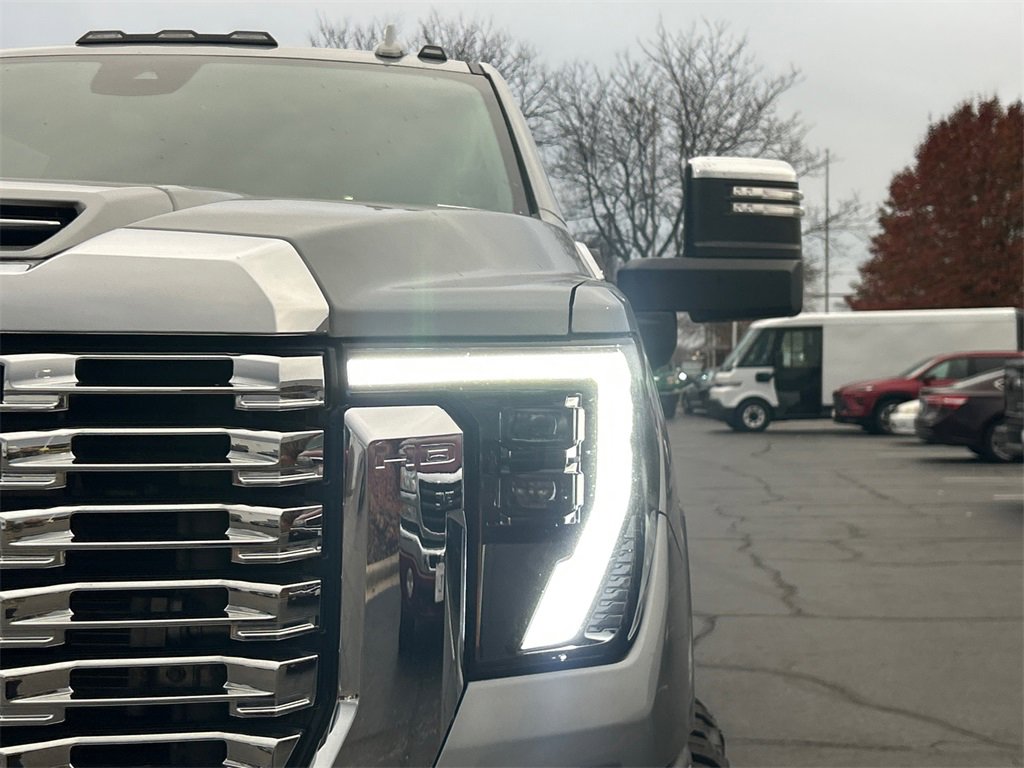 Certified 2024 GMC Sierra 2500 Denali w/ Denali Reserve Package image 10