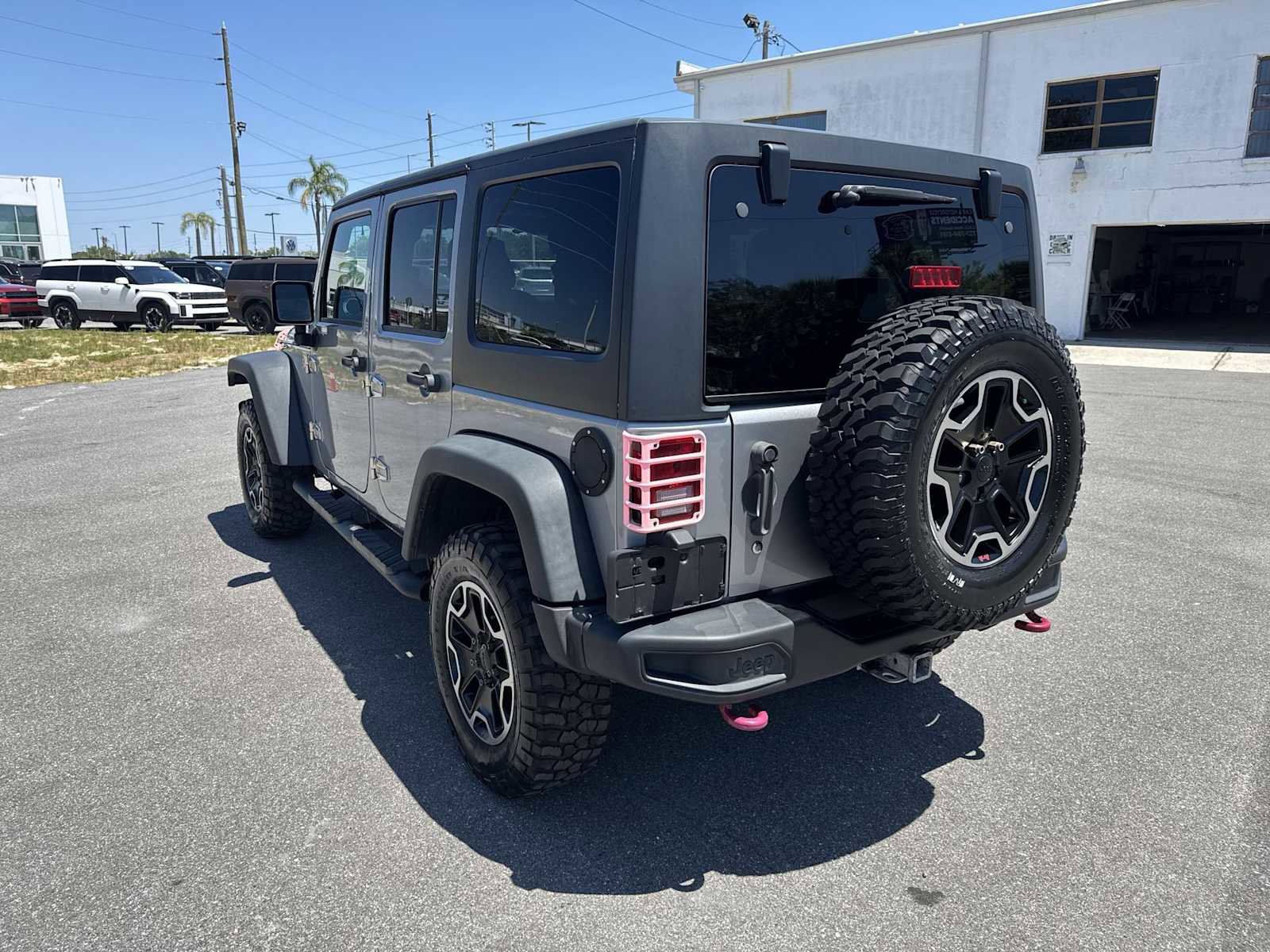 Used 2014 Jeep Wrangler Unlimited Rubicon AWD/4WD image 4