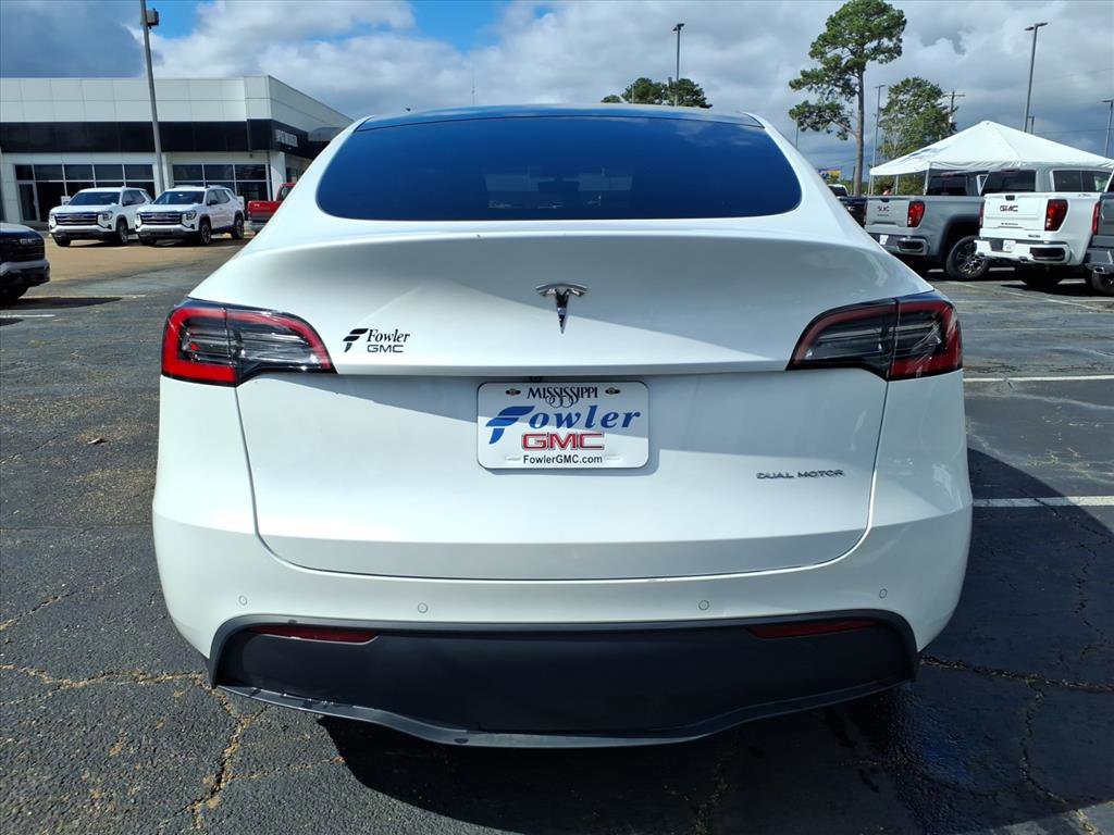 Used 2021 Tesla Model Y Long Range image 4