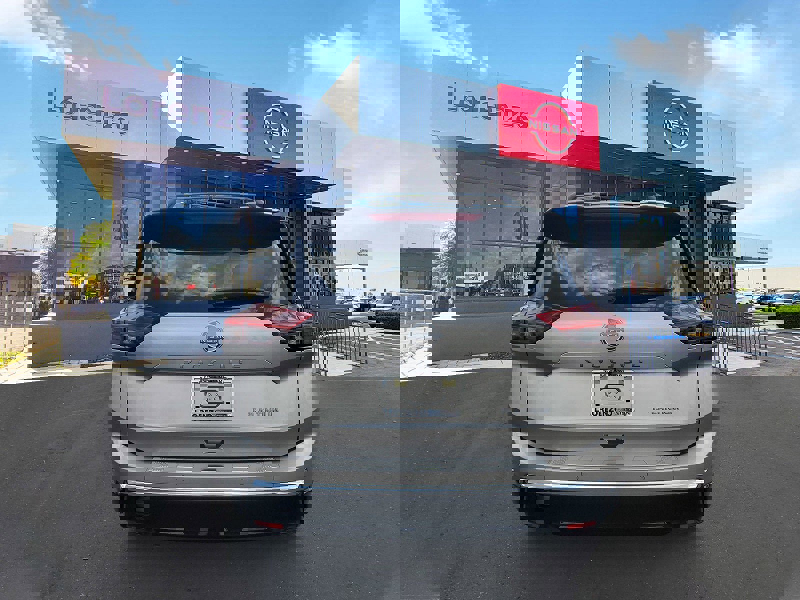 New 2025 Nissan Rogue Platinum w/ Platinum Premium Package image 4