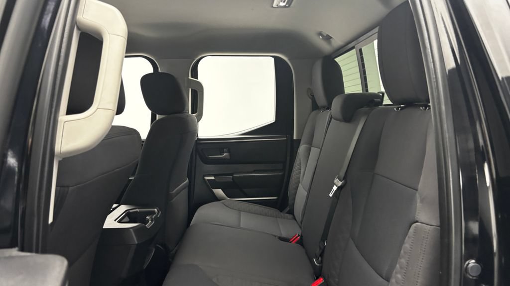 Used 2022 Toyota Tundra SR5 w/ SR5 Convenience Package AWD/4WD image 30