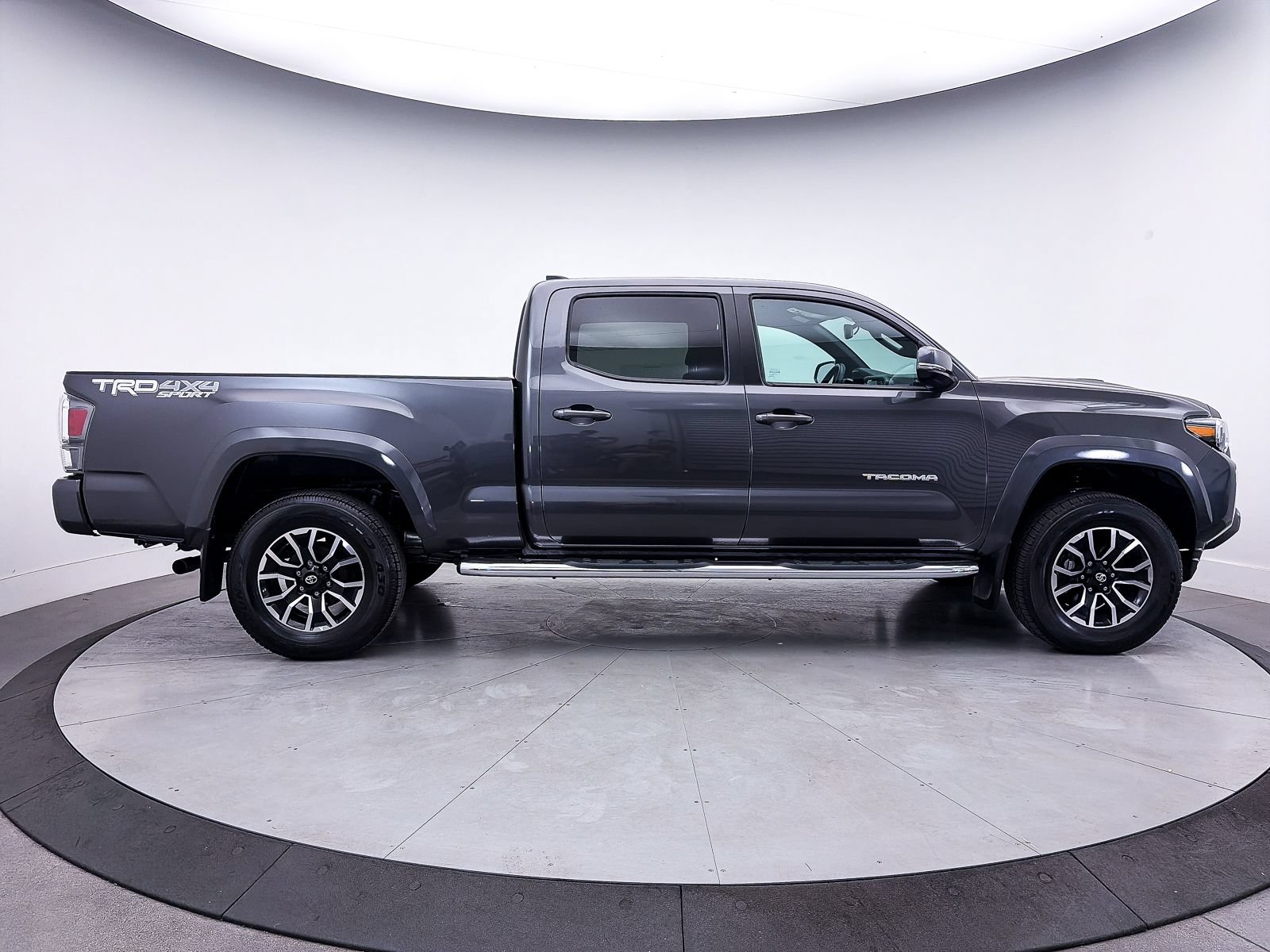 Used 2023 Toyota Tacoma TRD Sport AWD/4WD image 36