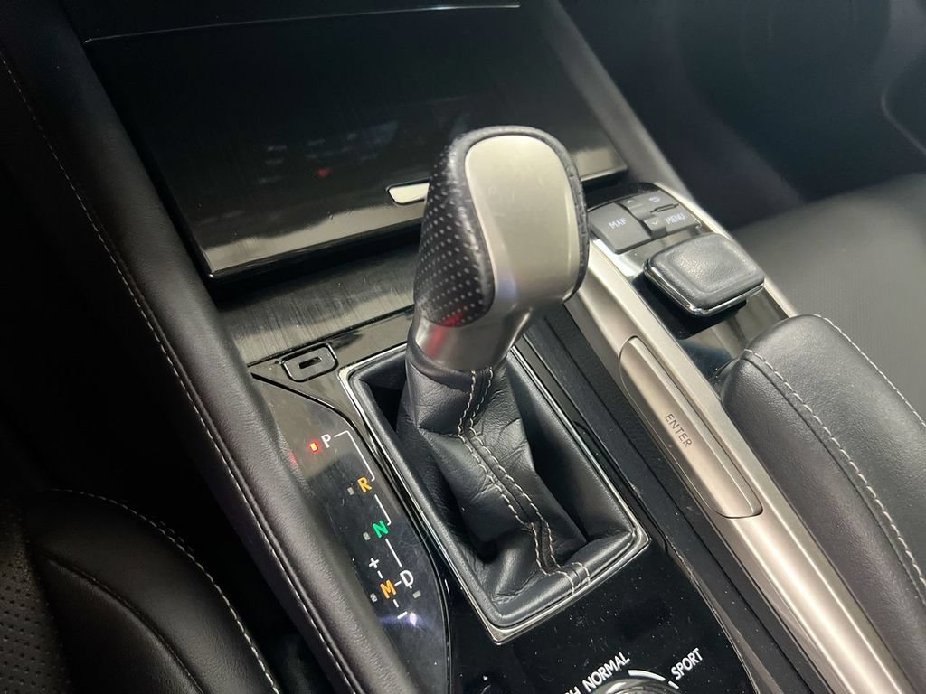Used 2017 Lexus GS 200t w/ Preferred Accessory Package RWD image 18