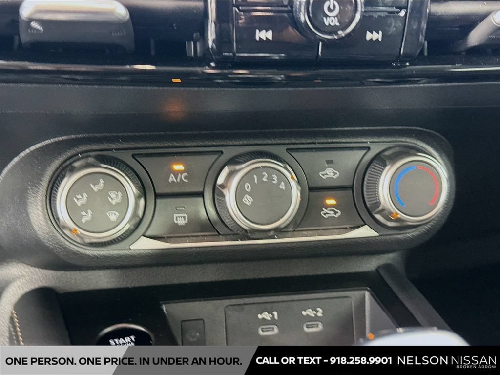 Certified 2025 Nissan Kicks SV AWD/4WD image 14