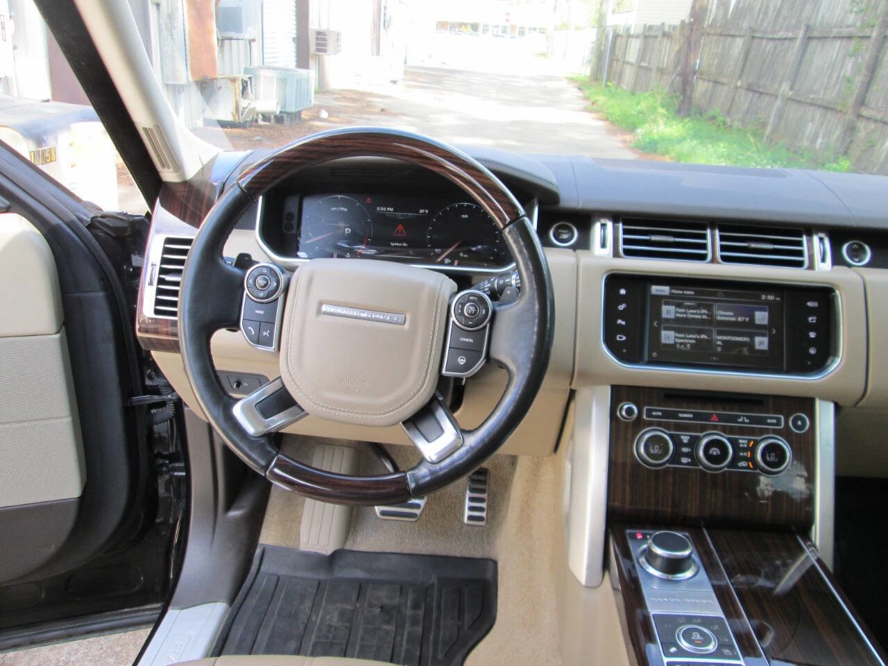 Used 2016 Land Rover Range Rover Supercharged image 3