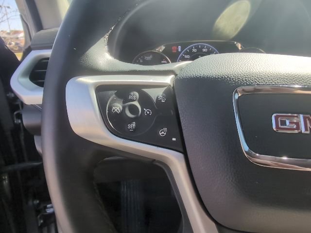 Used 2023 GMC Acadia SLT w/ Technology Package FWD image 14