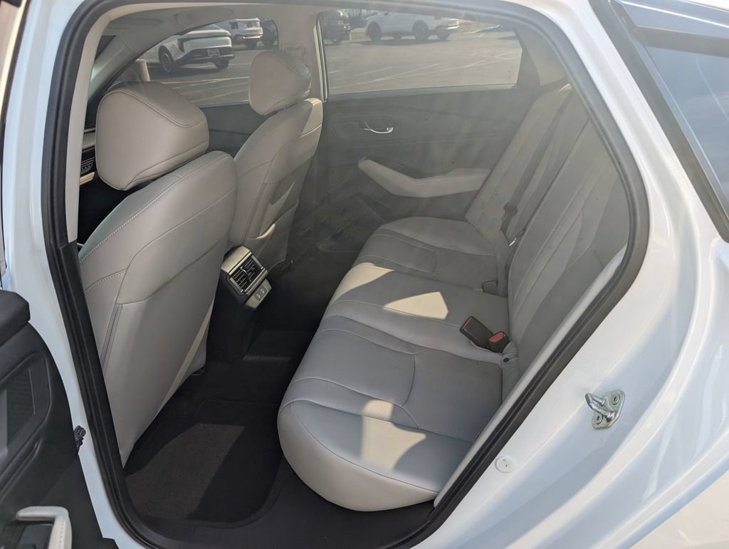 Used 2024 Honda Accord Touring image 9