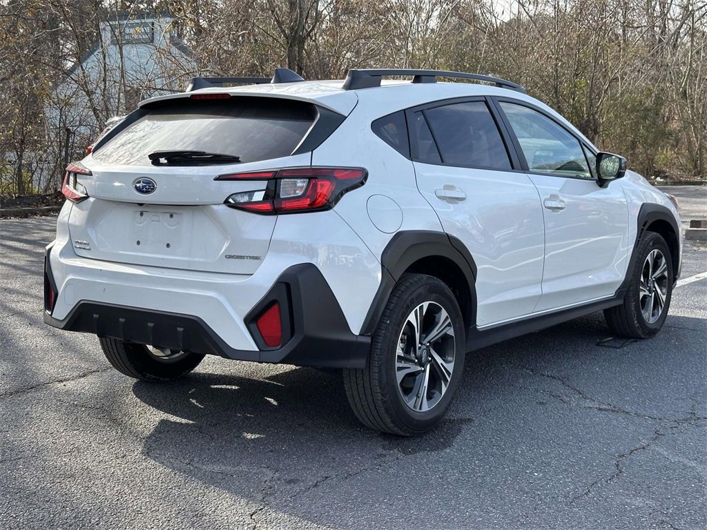 Used 2024 Subaru Crosstrek 2.0i Premium image 2