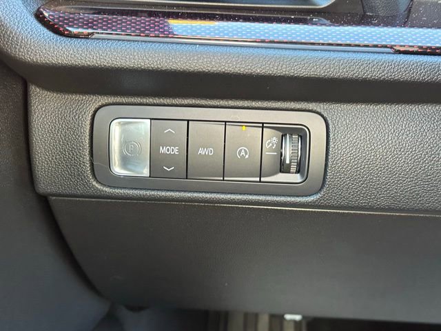 Used 2025 Chevrolet Traverse Z71 w/ Driver Confidence Package image 20