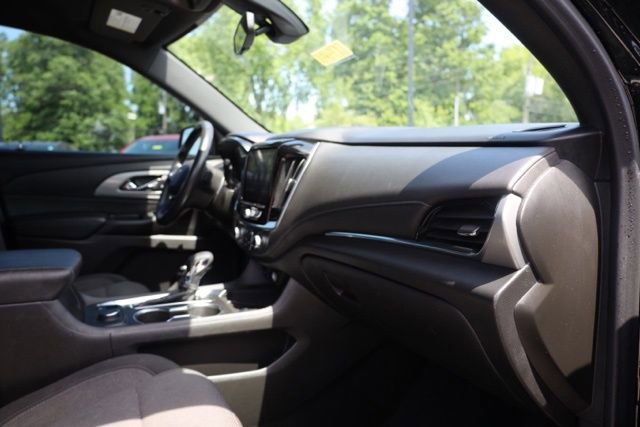 Used 2022 Chevrolet Traverse LT w/ LPO, 'HIT The Road' Package image 37
