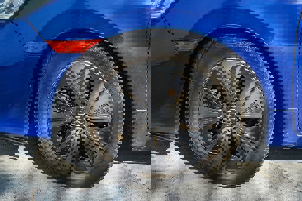 Used 2018 Honda Civic EX-L image 10