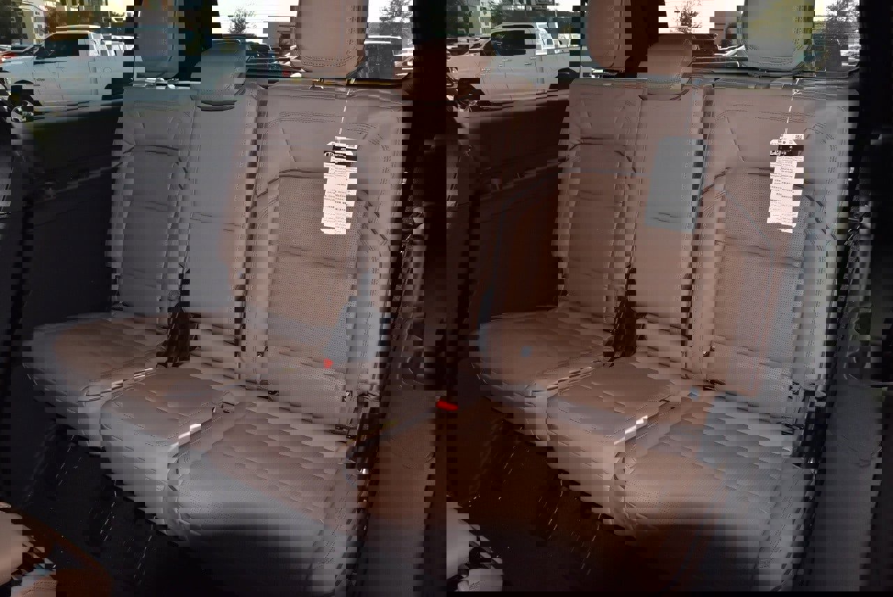 New 2025 Lincoln Navigator L Black Label image 22