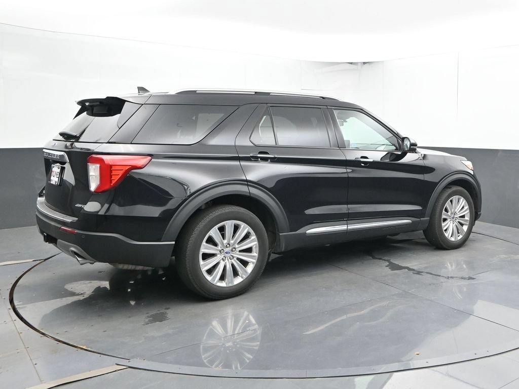 Used 2023 Ford Explorer Limited w/ Limited Technology Package AWD/4WD image 3