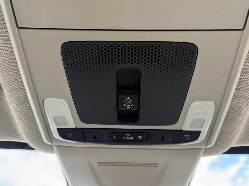 Used 2024 Honda CR-V EX-L image 18