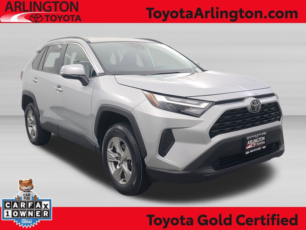 Used 2025 Toyota RAV4 XLE AWD/4WD image 1