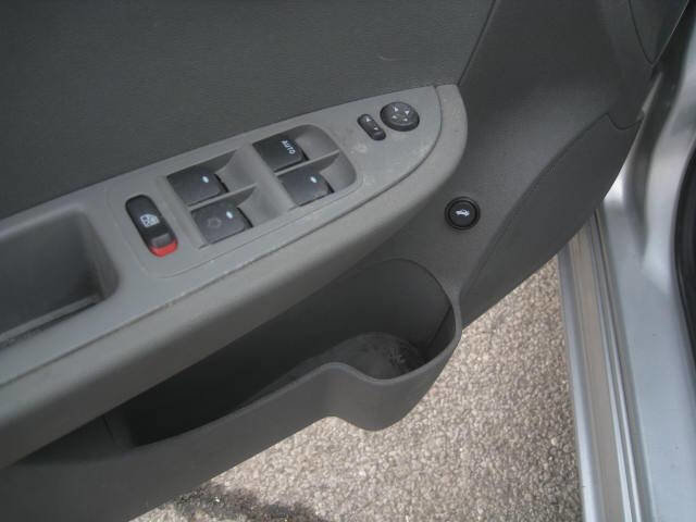 Used 2010 Chevrolet Malibu LS image 13