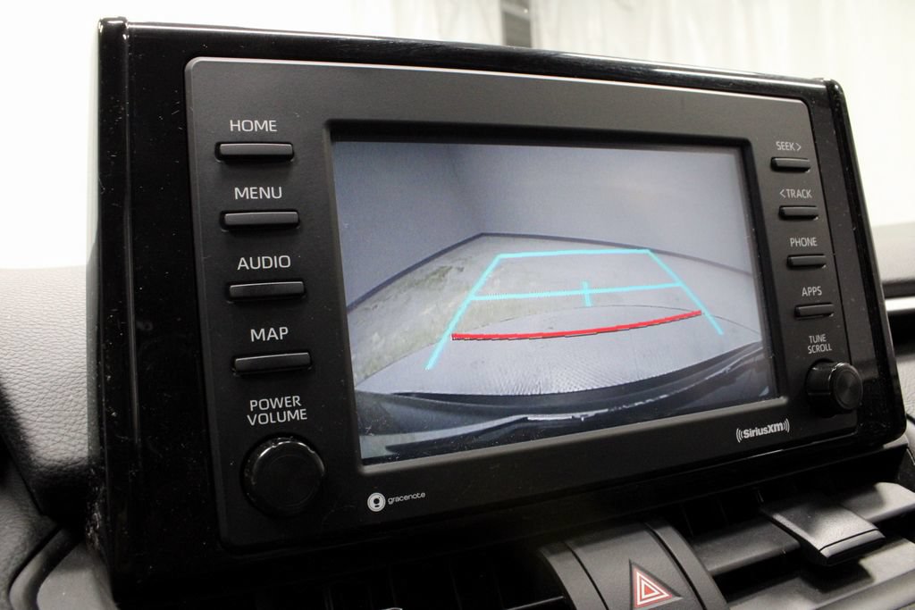 Used 2022 Toyota RAV4 XLE AWD/4WD image 2