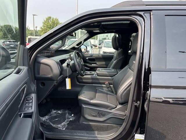 New 2027 Ford Expedition Platinum w/ Stealth Appearance Package AWD/4WD image 12