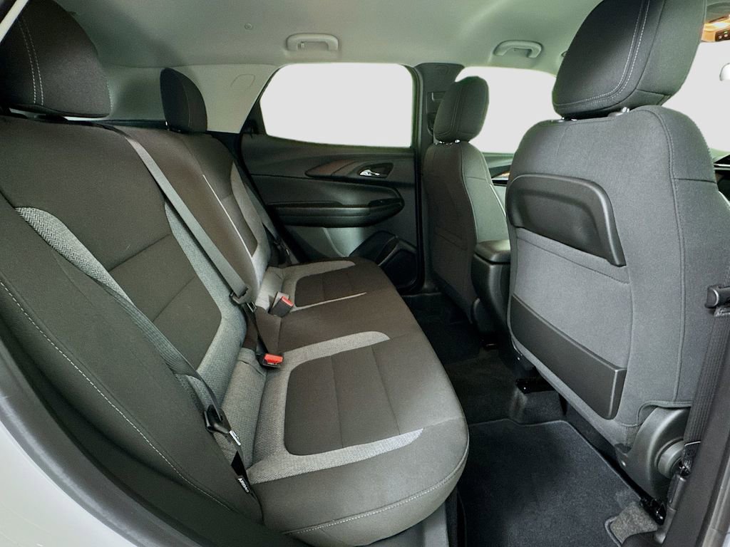 Used 2023 Chevrolet TrailBlazer LT AWD/4WD image 26