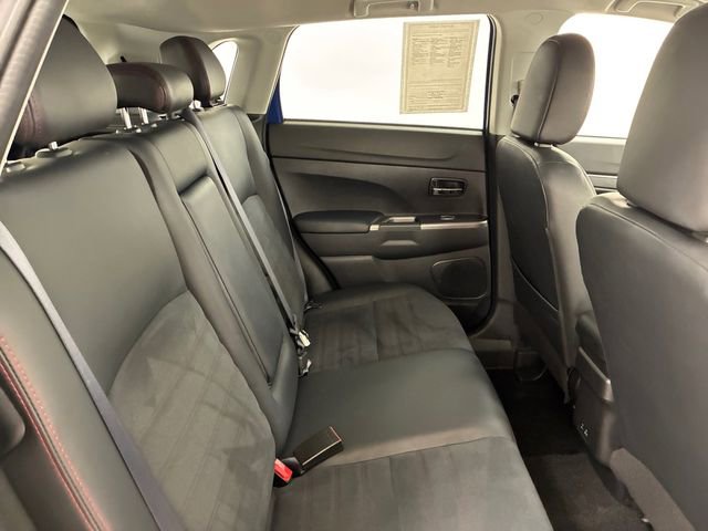 Used 2024 Mitsubishi Outlander Sport SE image 16