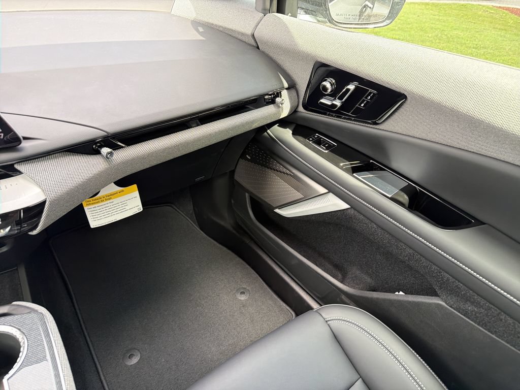 New 2027 Cadillac Optiq Luxury AWD/4WD image 19