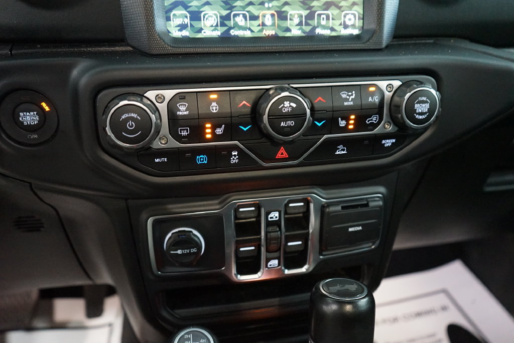 Used 2023 Jeep Wrangler Unlimited Sahara w/ Cold Weather Group AWD/4WD image 36