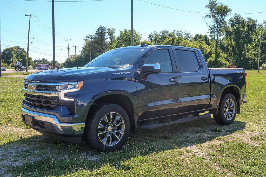 Used 2023 Chevrolet Silverado 1500 LT w/ Protection Package AWD/4WD image 3