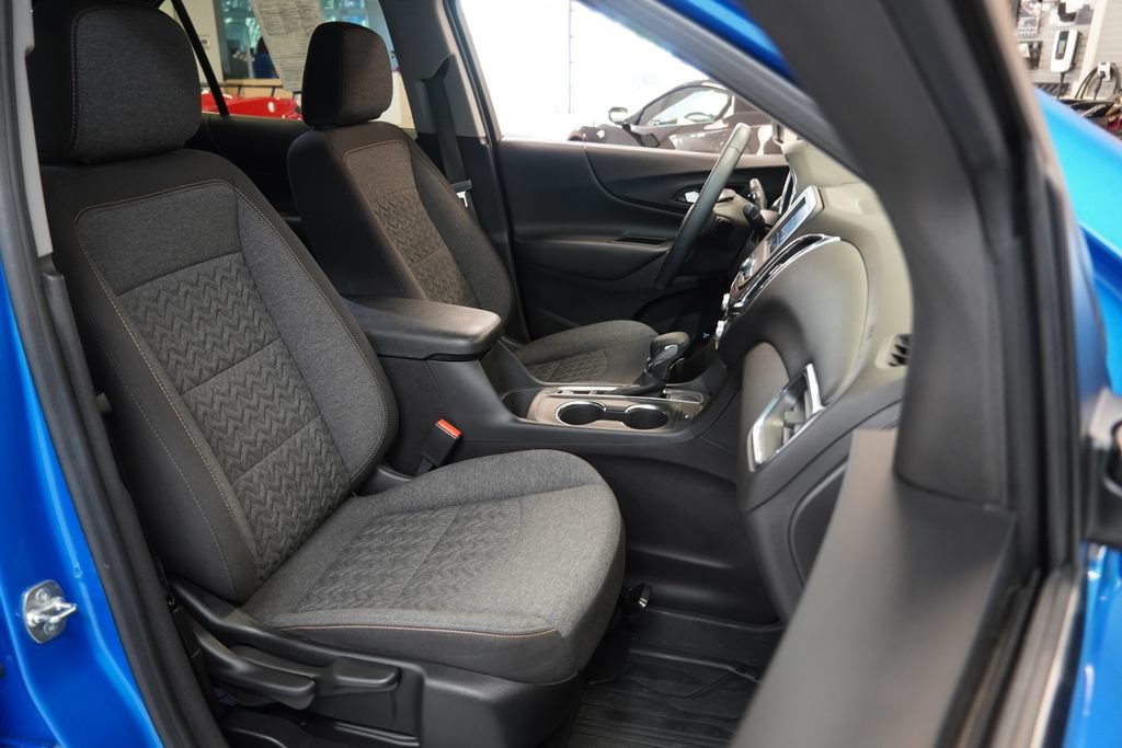 Certified 2024 Chevrolet Equinox LT w/ LPO, Floor Liner Package FWD image 36