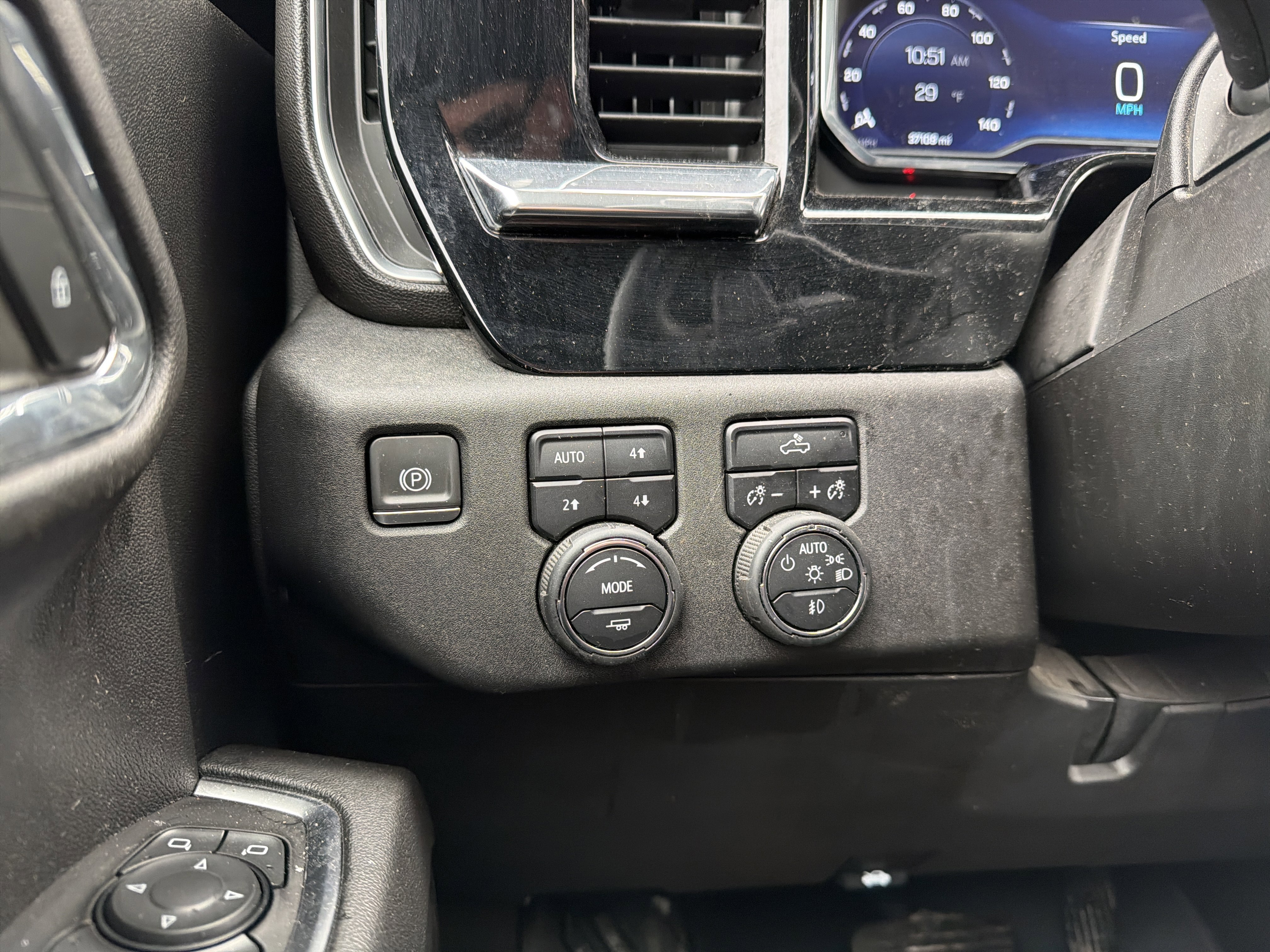 Used 2023 Chevrolet Silverado 1500 RST image 22