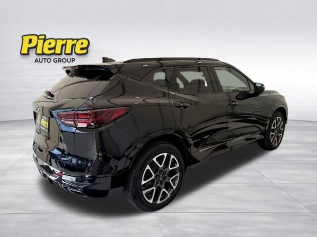 Used 2023 Chevrolet Blazer RS w/ Driver Confidence II Package AWD/4WD image 5