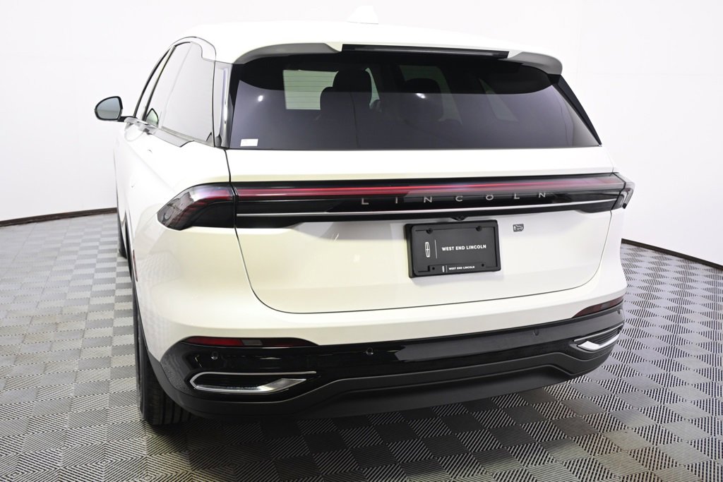 New 2026 Lincoln Nautilus Premier w/ Equipment Group 102A image 4