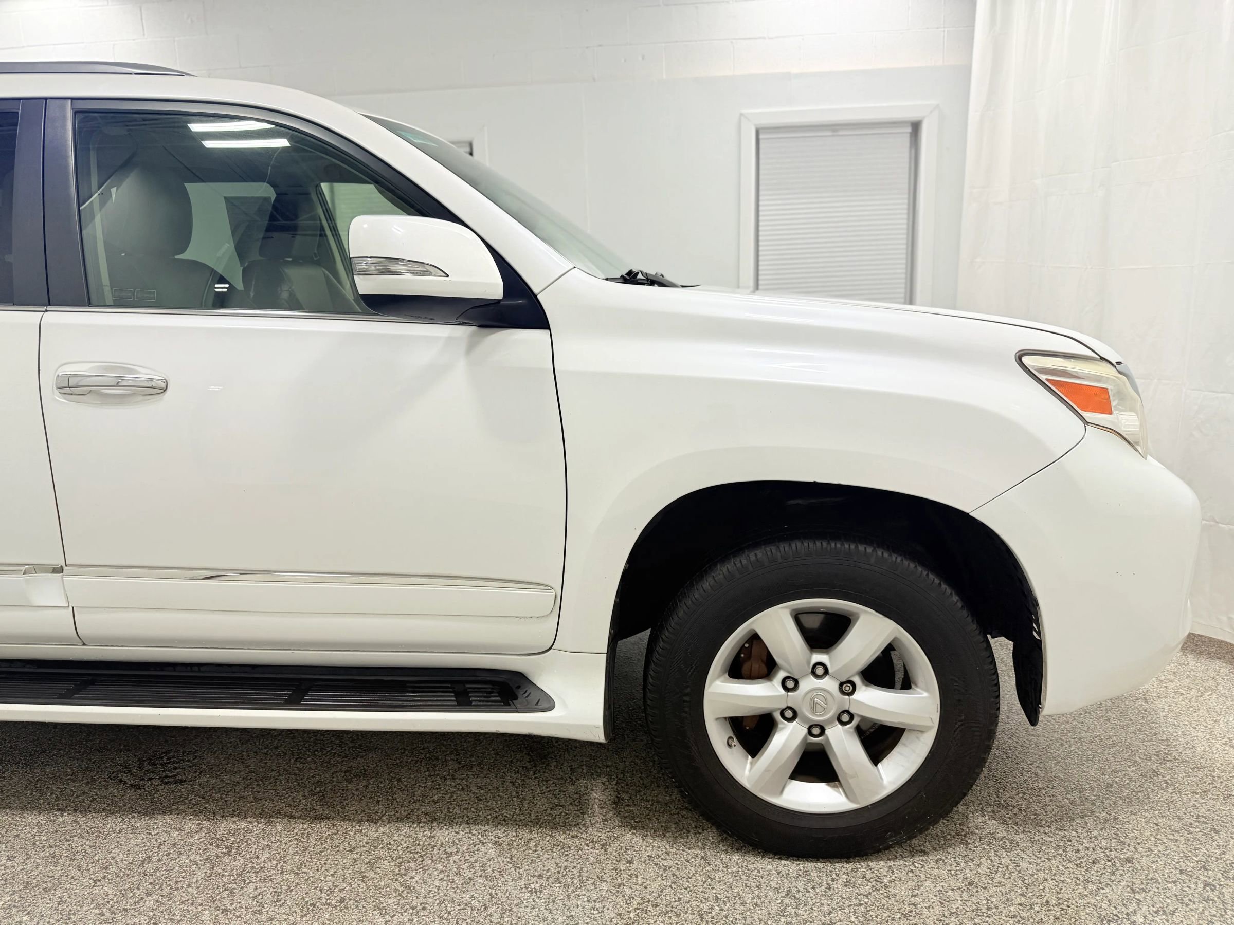 Used 2013 Lexus GX 460 image 8